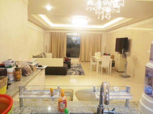 Cho thuê căn hộ Căn hộ Cantavil Hoàn Cầu dt 138m2, nội thất đầy đủ.